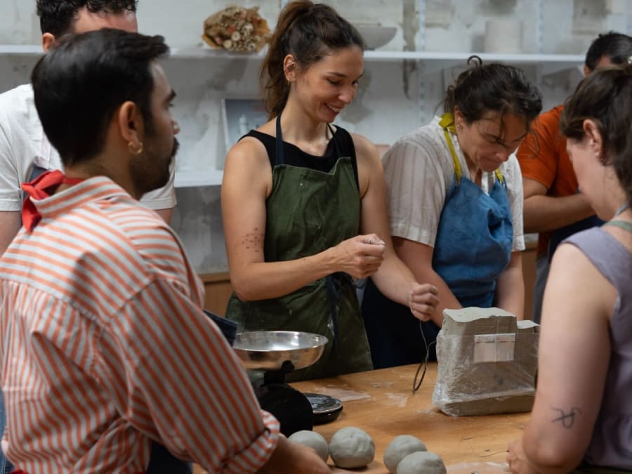 Corso introduttivo alla tornitura della ceramica a Marsiglia, 6° arrondissement