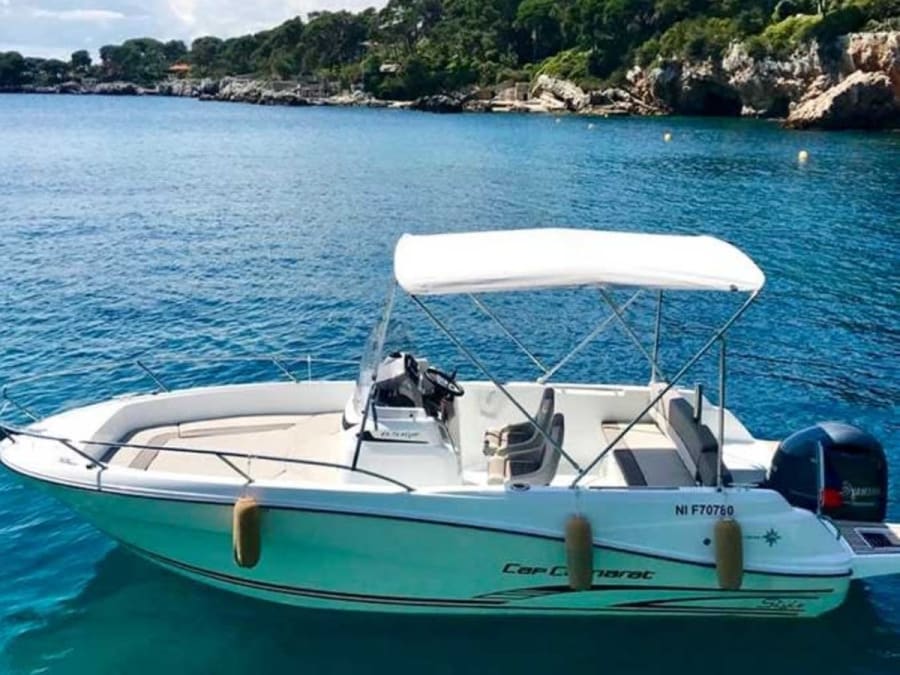 Boat rental for 7 people in Antibes (06)