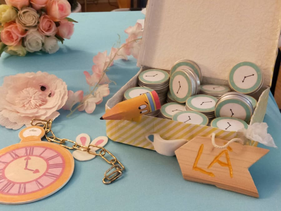 Anniversaire Alice au Pays des Merveilles 4-12 ans à domicile