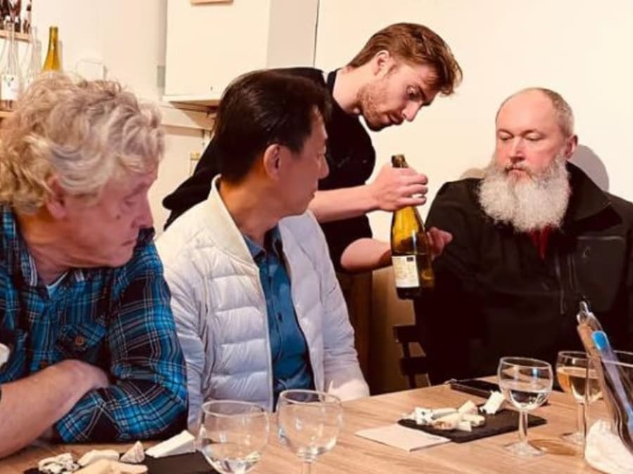 Dégustation de fromages et de vins à Montmartre 