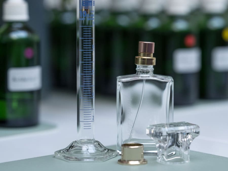 Perfume creation "Discovery" workshop in Anglet (64)