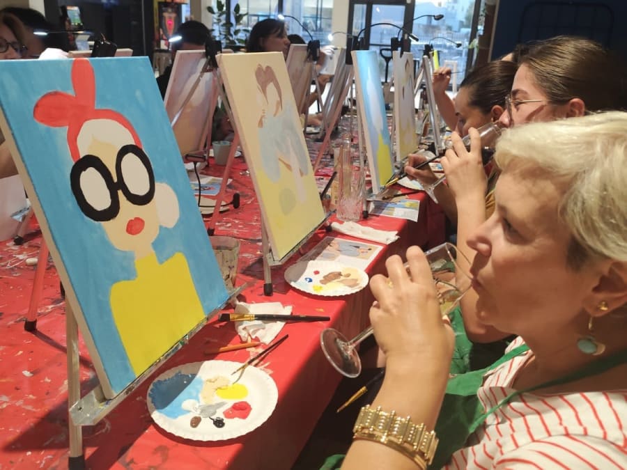 Team Building atelier peinture et apéro à Montpellier (34)