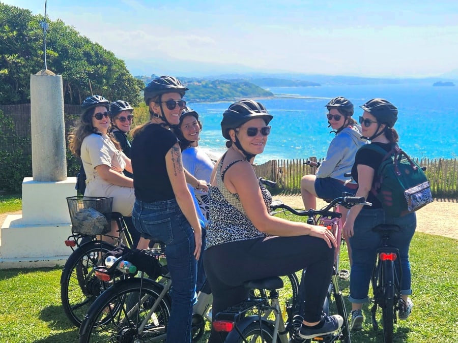 Paseo guiado en bicicleta eléctrica por la costa vasca en Biarri