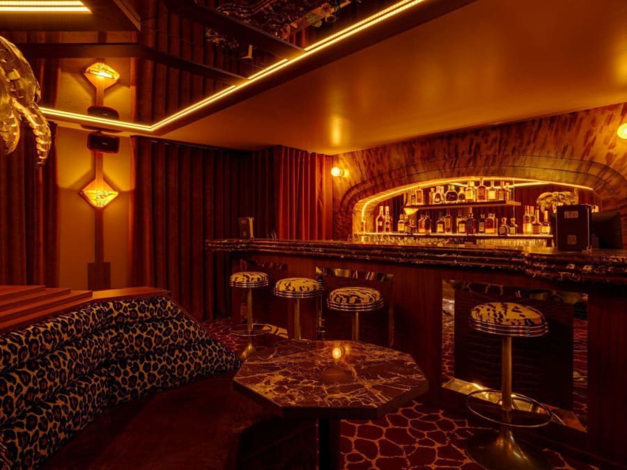 Le Divin à Paris 9ème