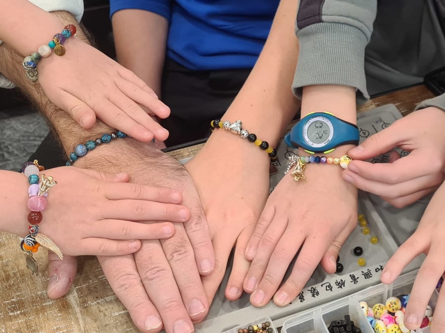 Personalized bracelet workshop in Paris 1st district