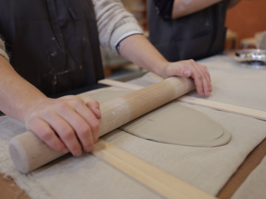 Team building atelier céramique à Paris 18ème