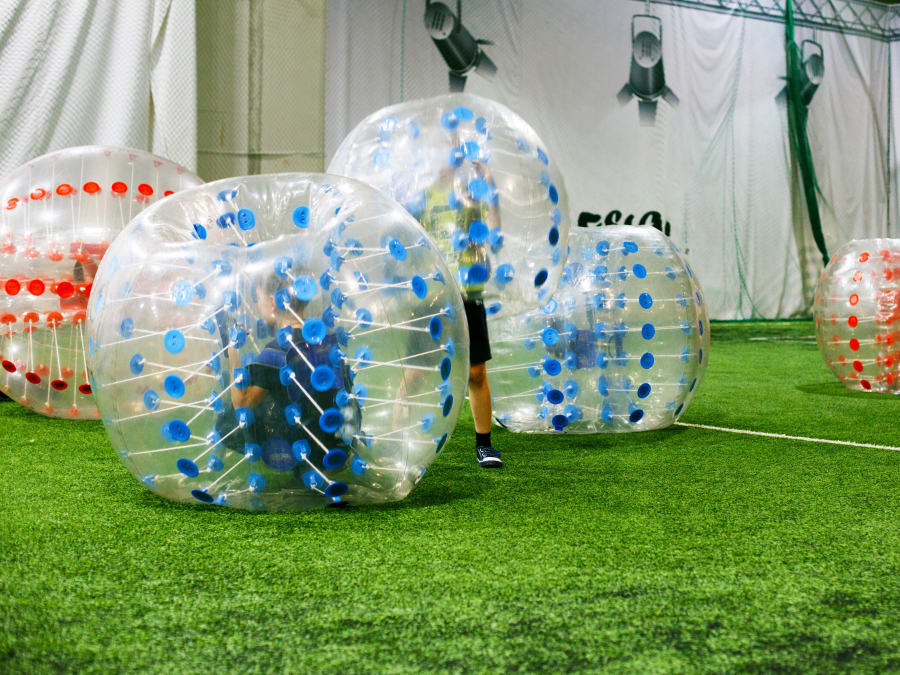 Anniversaire Bubble Foot 8 18 Ans A Marseille 13 Funbooker