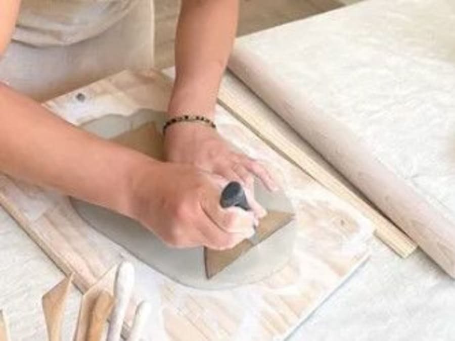 Taller de modelado de jarrones extruidos en Aix-en-Provence (13)