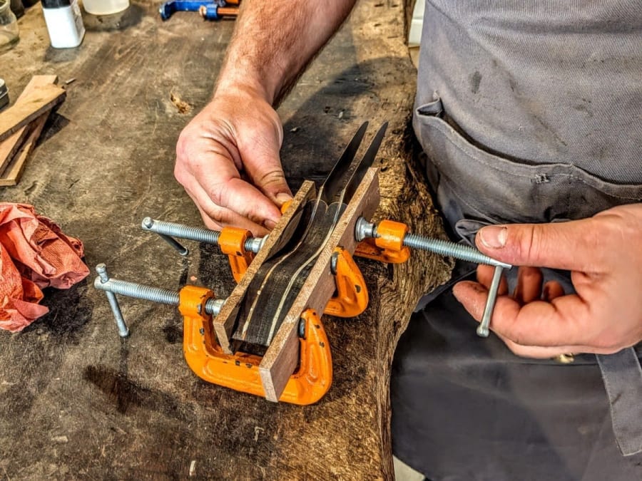Workshop voor het maken van 6 tafelmessen in Saint-Sulpice (53)