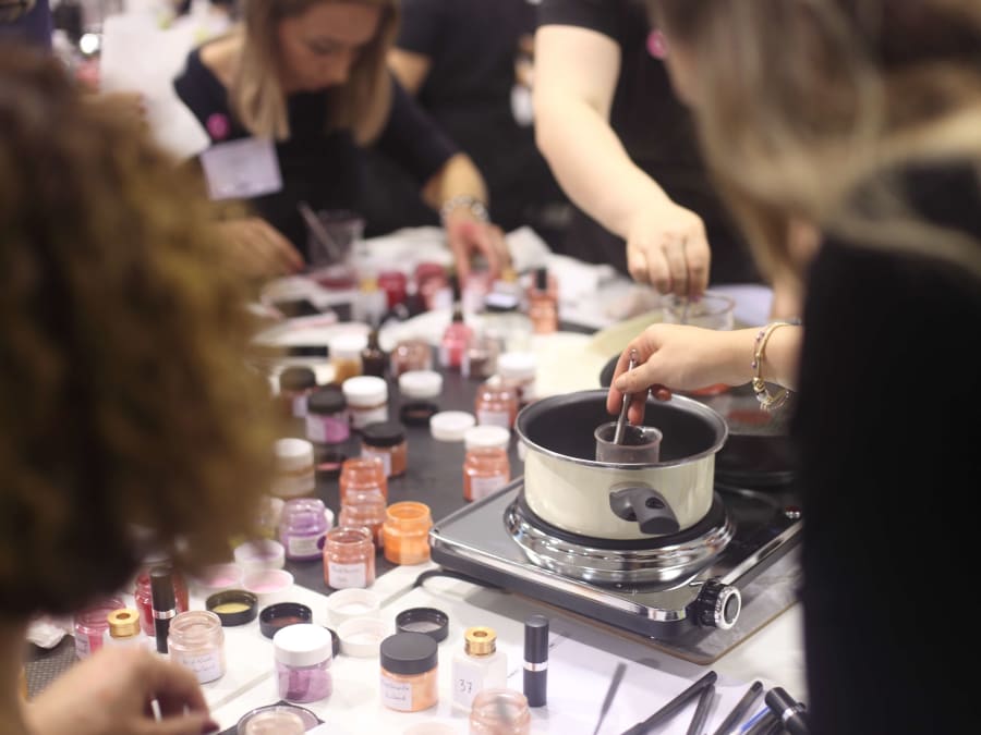 Team Building Création de Cosmétiques en Ile-de-France