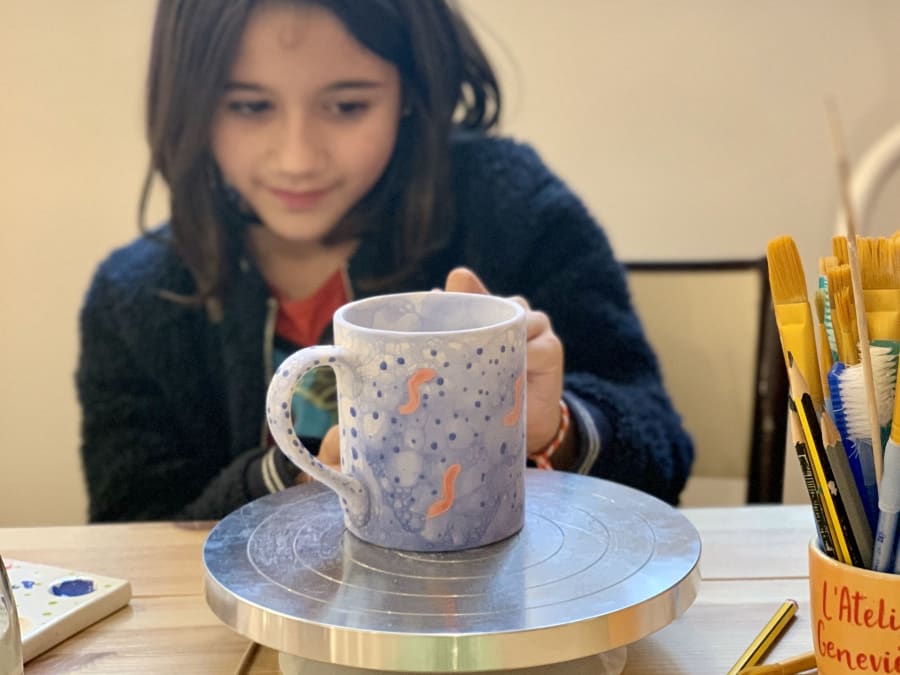 Atelier parent / enfant peinture sur céramique à Paris 11ème