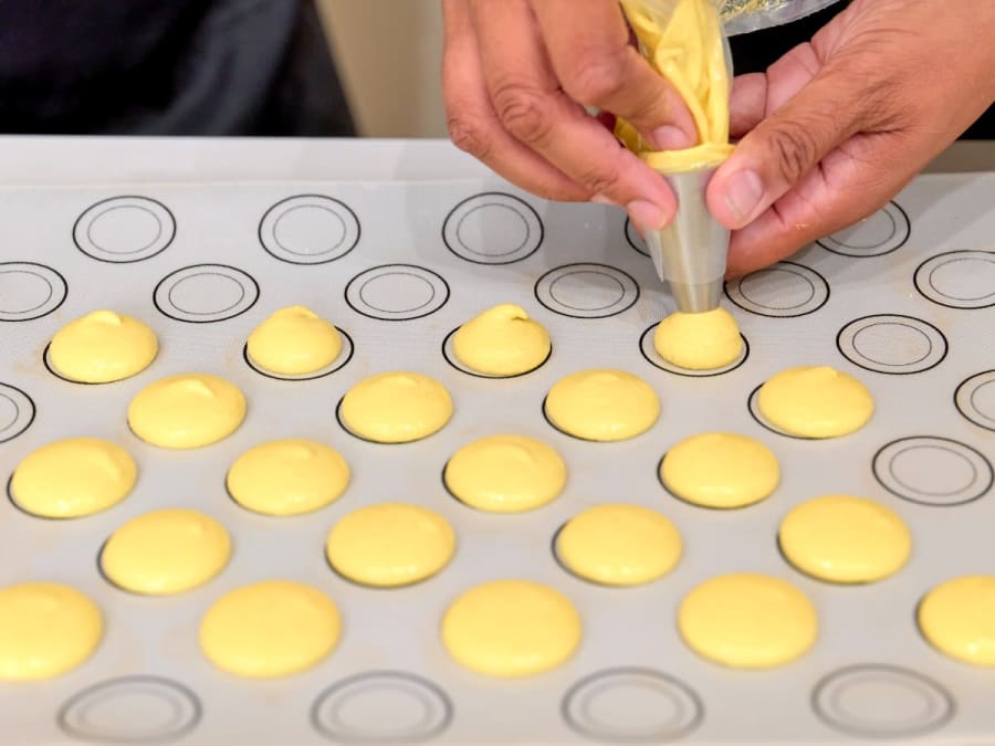 Atelier Macarons in Paris 14th district
