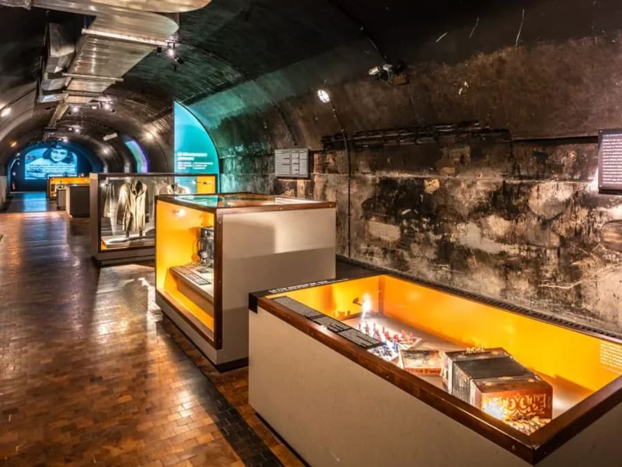 Entrada para el Memorial de Caen (14)