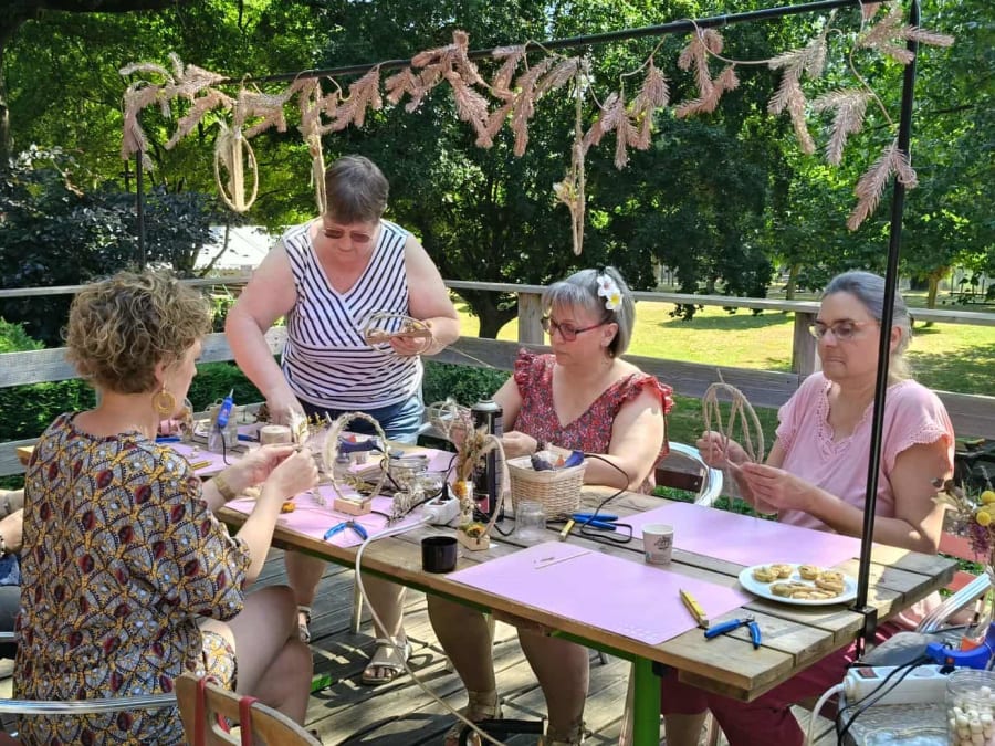 Atelier Miroir fleuri in Luchapt (86)