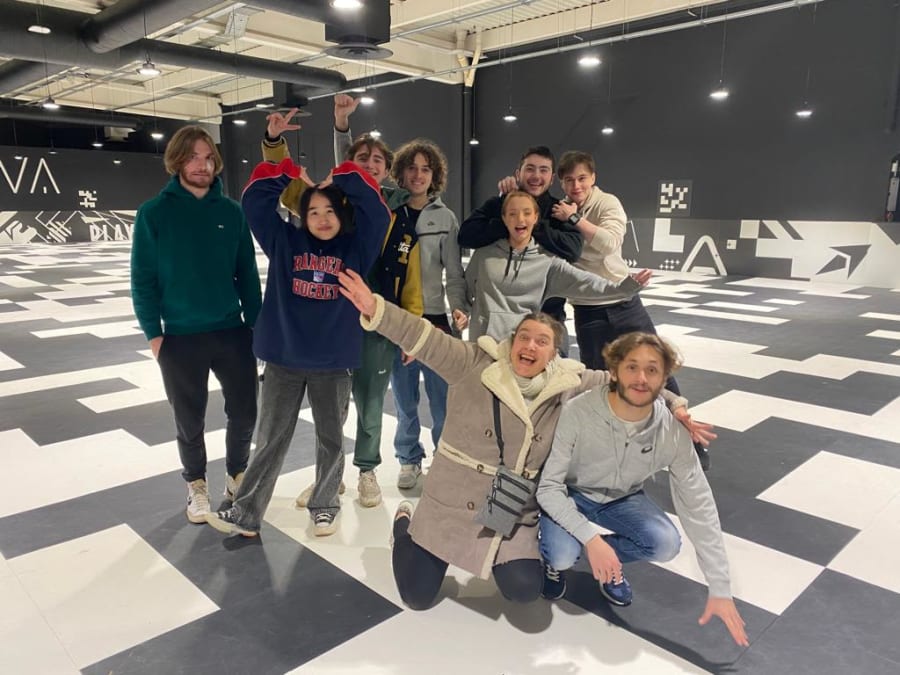 Anniversaire 12-16 ans réalité virtuelle à EVA Maurepas (78)