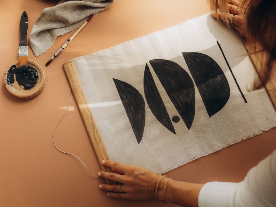 Atelier "punch ta tenture" de peinture sur tissu et bois (81)