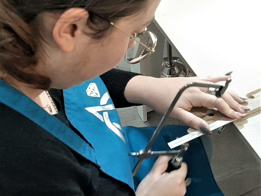 Taller de pendientes martillados en Revel (31)