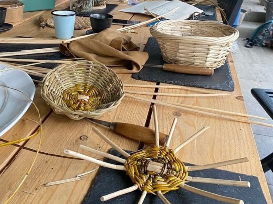 Fabrication d'une corbeille sauvage dans les Yvelines (78)