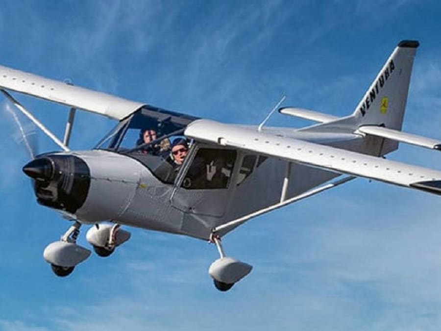 Baptême de l'air en avion à Etampes (91)