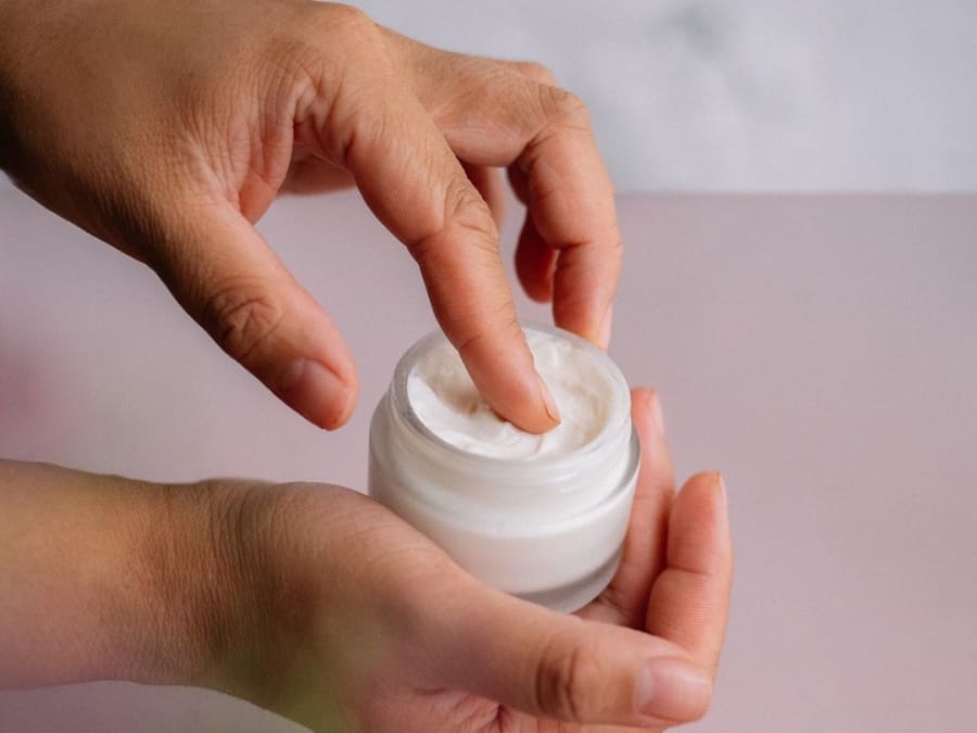 Atelier création d'une brume, huile ou crème mains à Paris 20ème