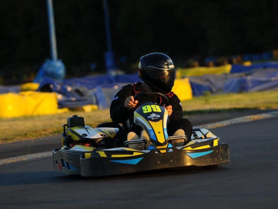 Anniversaire Pilotage Karting 8 15 Ans A Moissy Cramayel 77 Funbooker