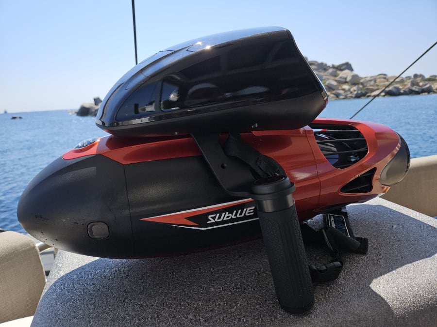 Demi-journée jeux aquatiques sur un catamaran à Sainte-Anne (97)
