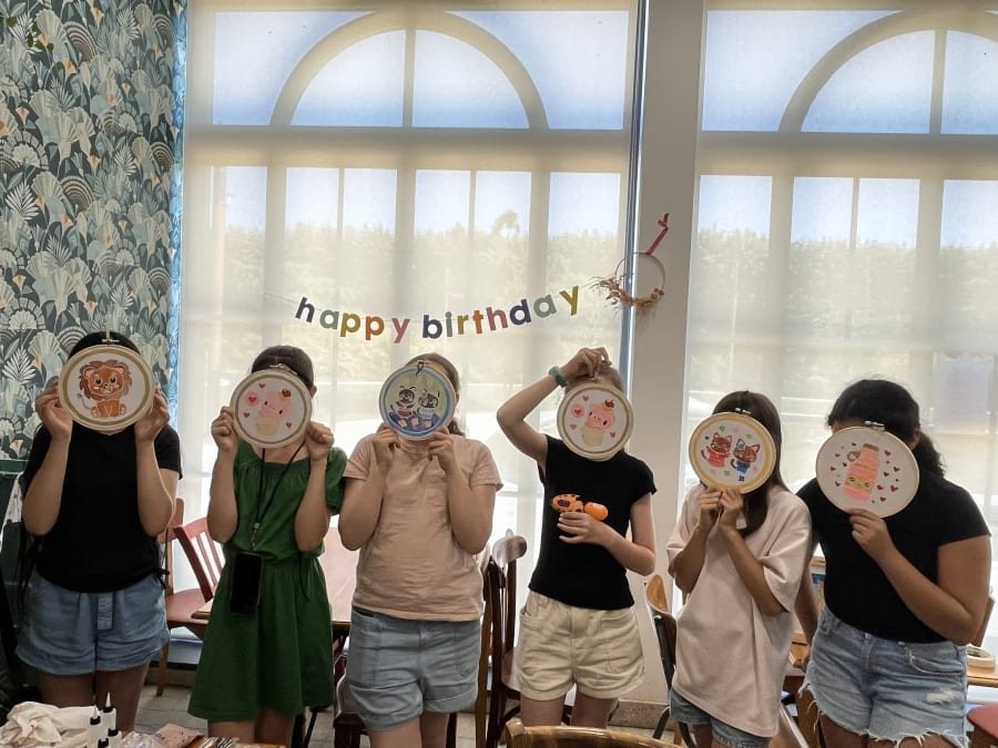 Atelier pour enfant de peinture sur soie à Jouy-sous-Thelle (60)