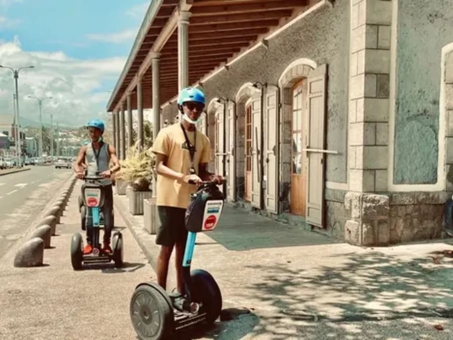 Visite guidée express en Segway à Saint-Pierre (97)