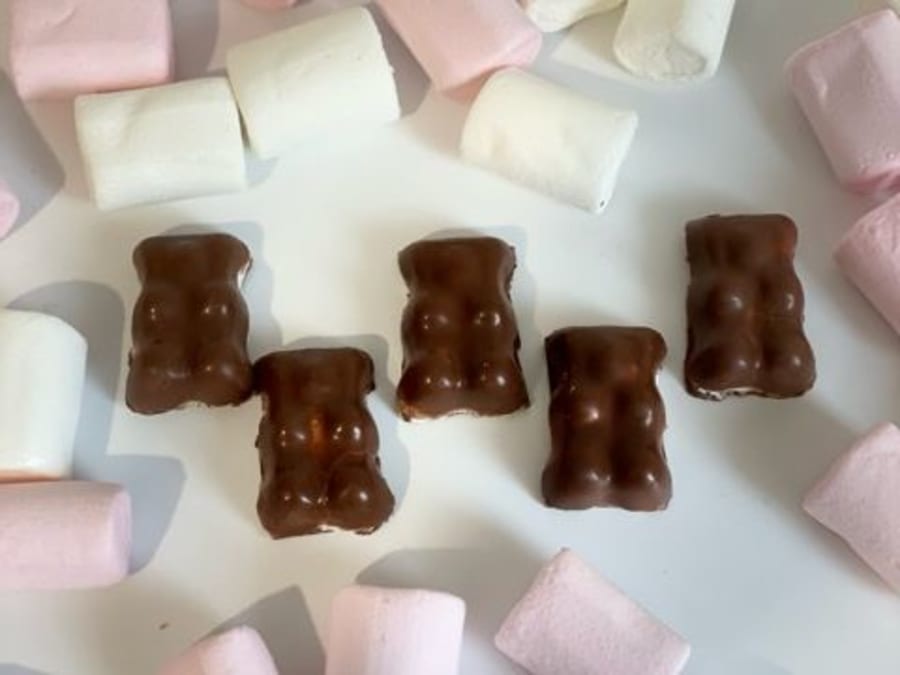 Easter chocolate workshop for parents and children in Paris 14th