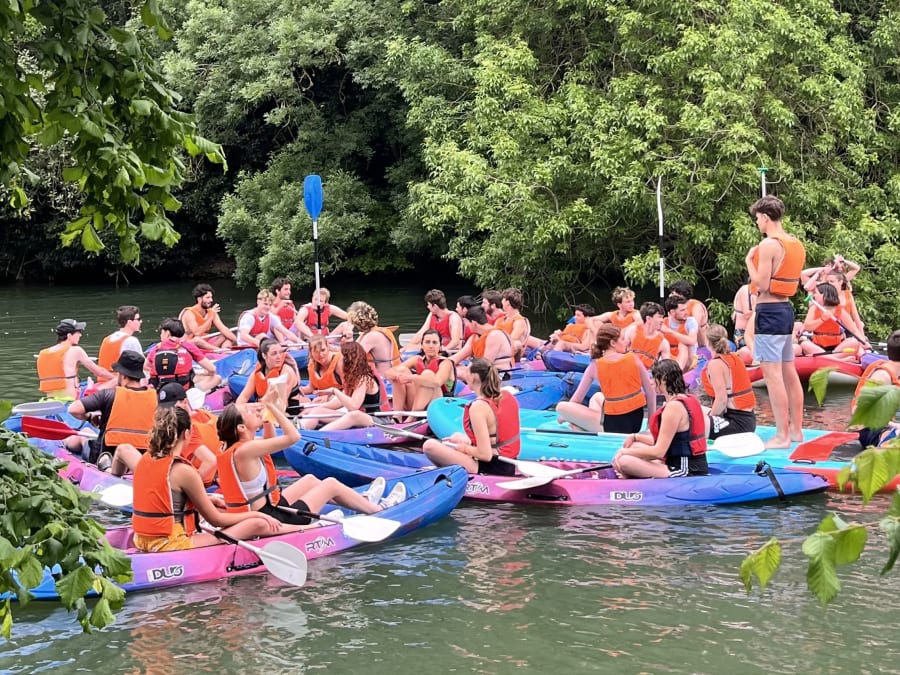 Team Building balade en canoë à Poitiers (86)