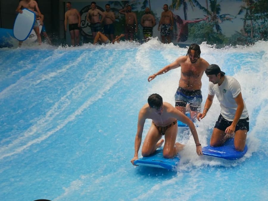 Team Building Surf Indoor à Marseille (13)