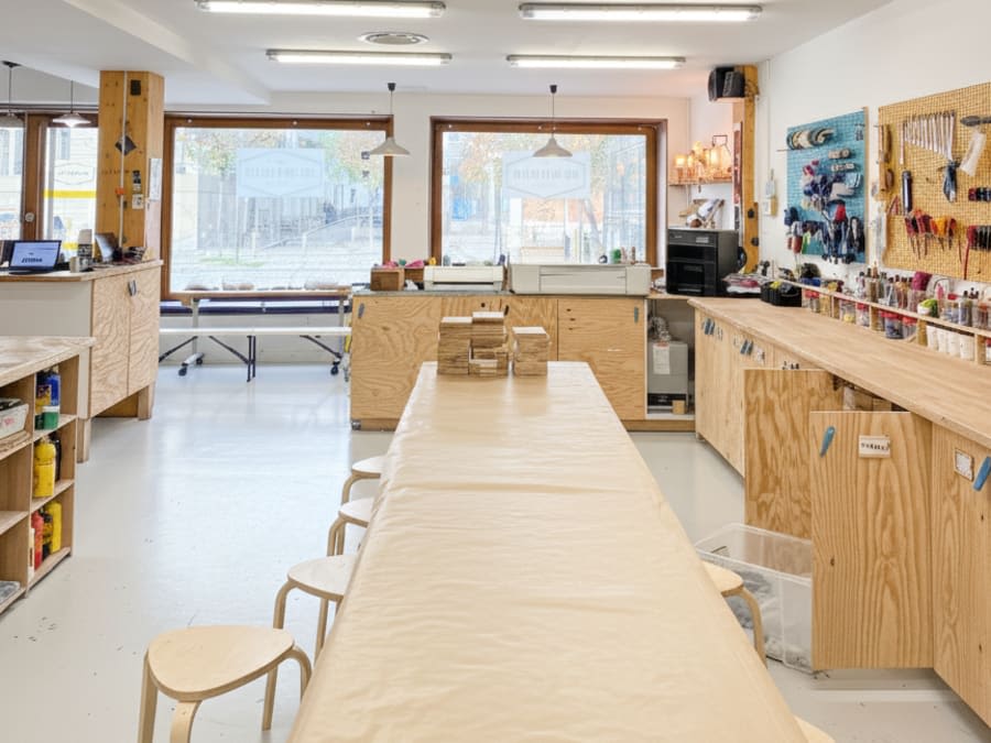 Atelier création d'une lampe design en cuivre