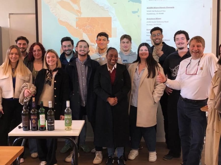 Initiation & dégustation de vins de Bordeaux à l'AVS à Paris