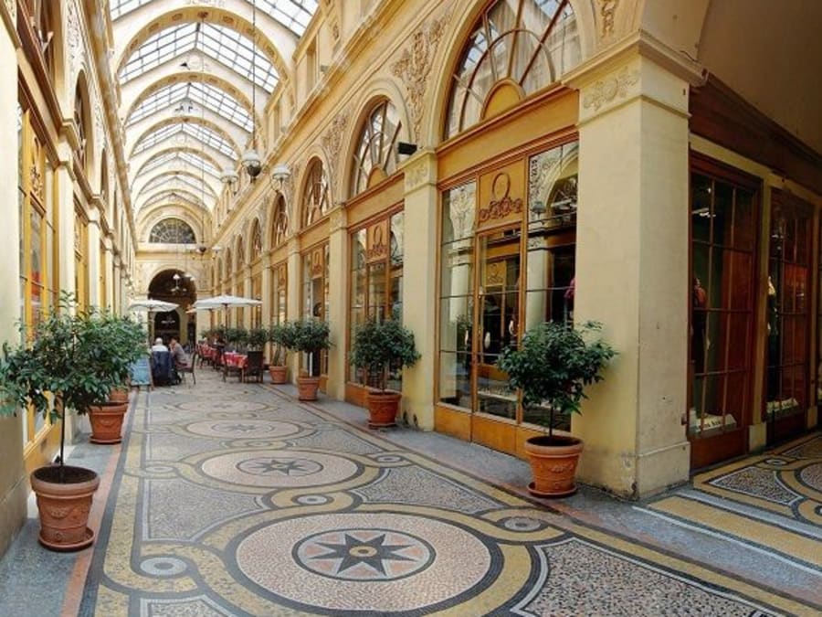 Team Building Jeu de Piste Digital dans les Passages Couverts