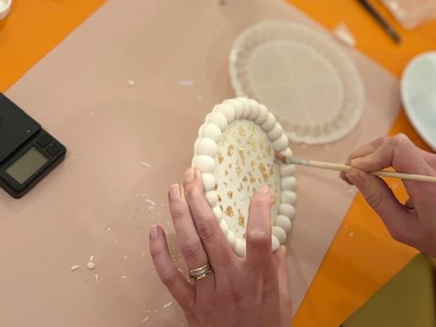 Team building création d'objet en Jesmonite à Nantes (44)