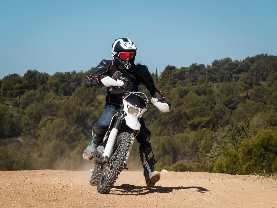 Team Building Initiation à la Moto Cross à Aix-en-Provence (13)