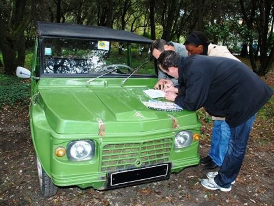 Team Building Rallye en Méhari 