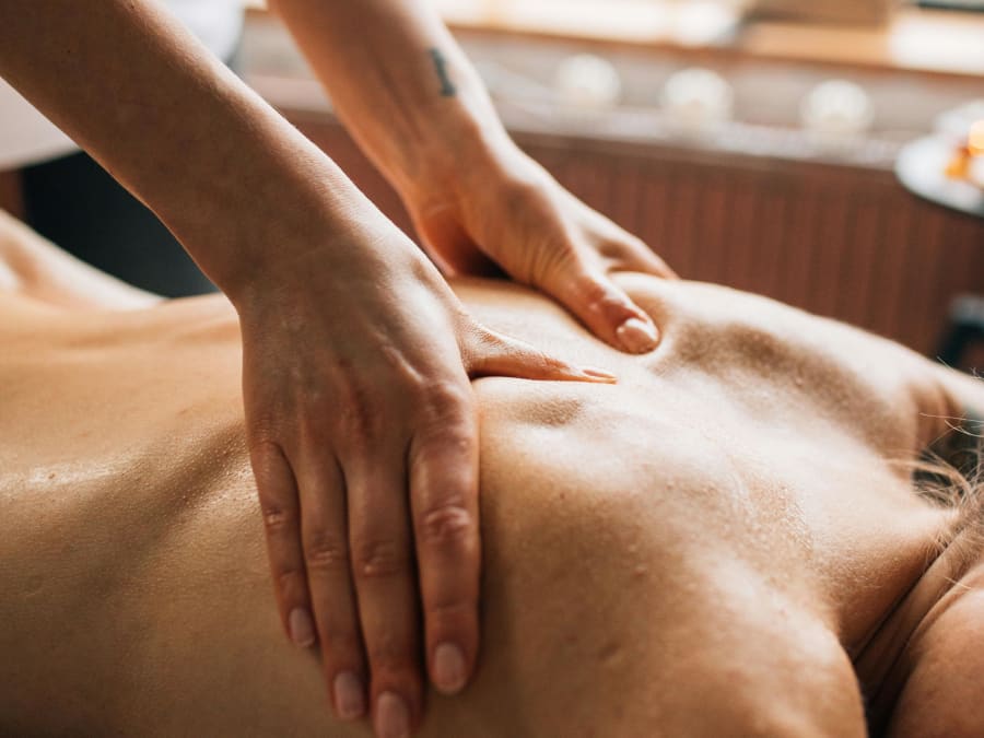 Massage du corps relaxant à Paris 9ème