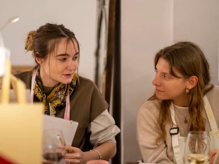 Painting workshop & Gourmet snack in Paris 17th arrondissement