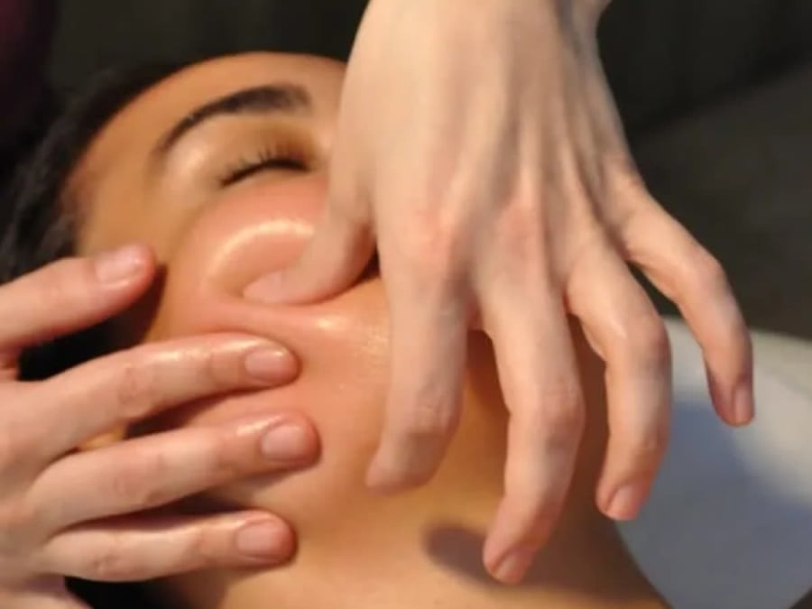 Soin du visage "Hydrafacial" à Romainville (93)