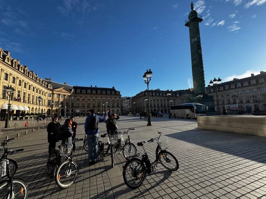 Team Building visite guidée en vélo électrique à Paris (75)