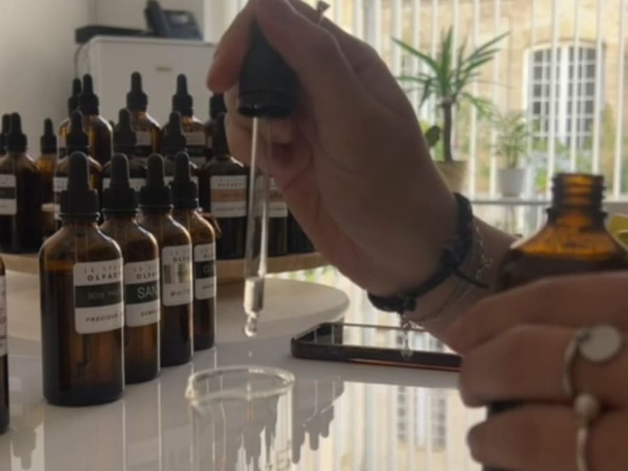 Taller inglés de creación de perfumes en Burdeos (33)