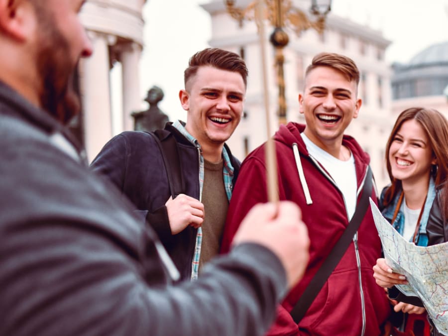 Food tour in the Venice of Provence
