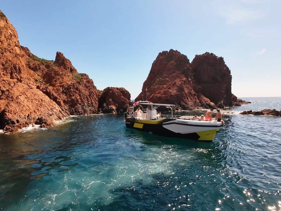 Excursion en vedette aux Calanques de l'Estérel à Fréjus (83)