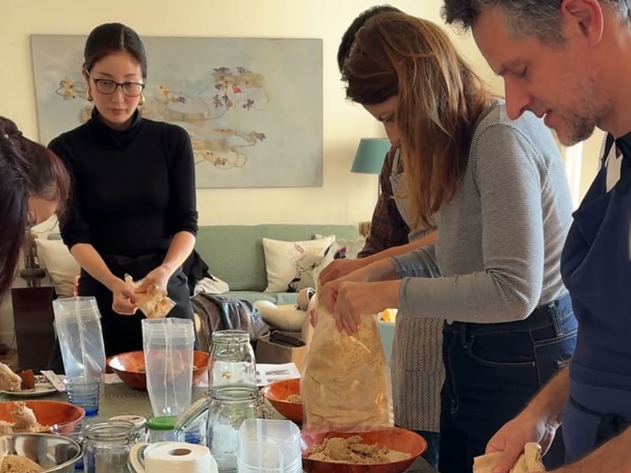 Taller de fabricación de miso en el distrito 11 de París