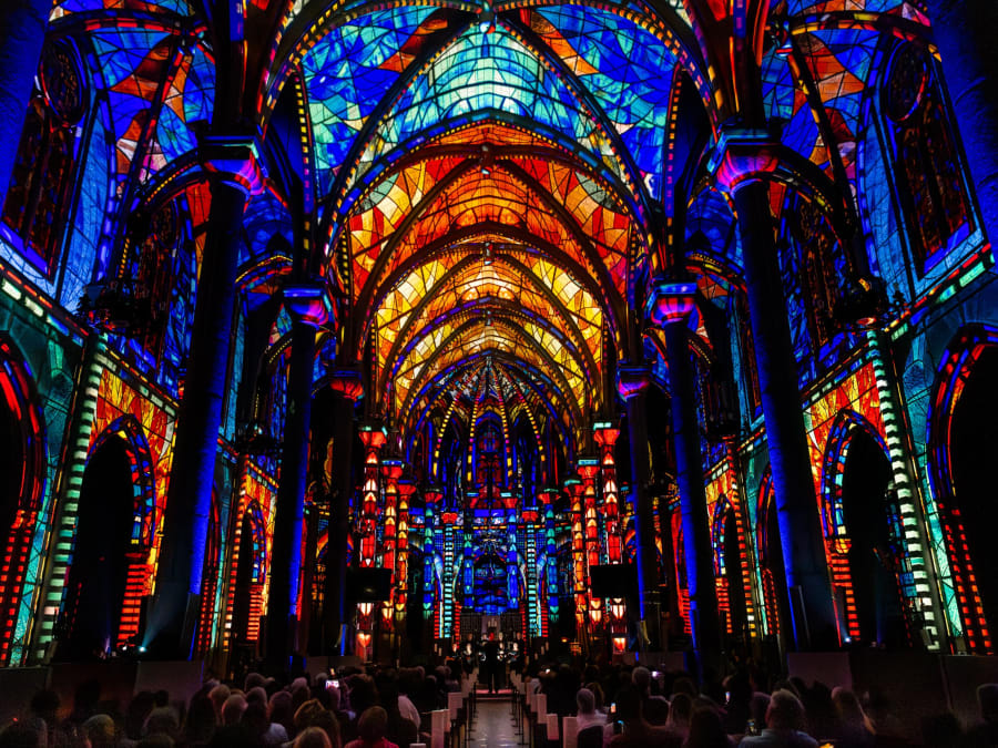 Luminiscence, spectacle immersif à 360° à la basilique de Nice