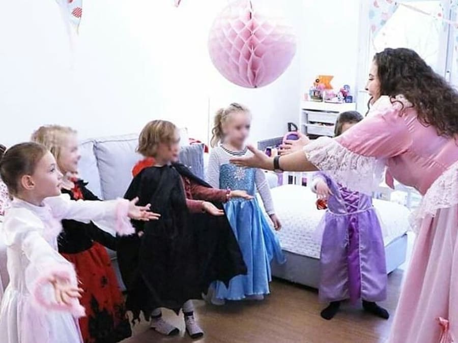 Anniversaire Princesses Pour Les 3 6 Ans A Domicile Funbooker