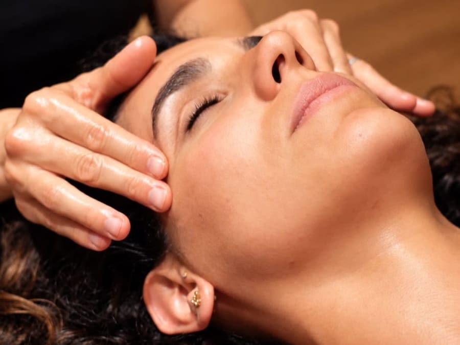 Massage drainant corps et visage à Sommières (30)