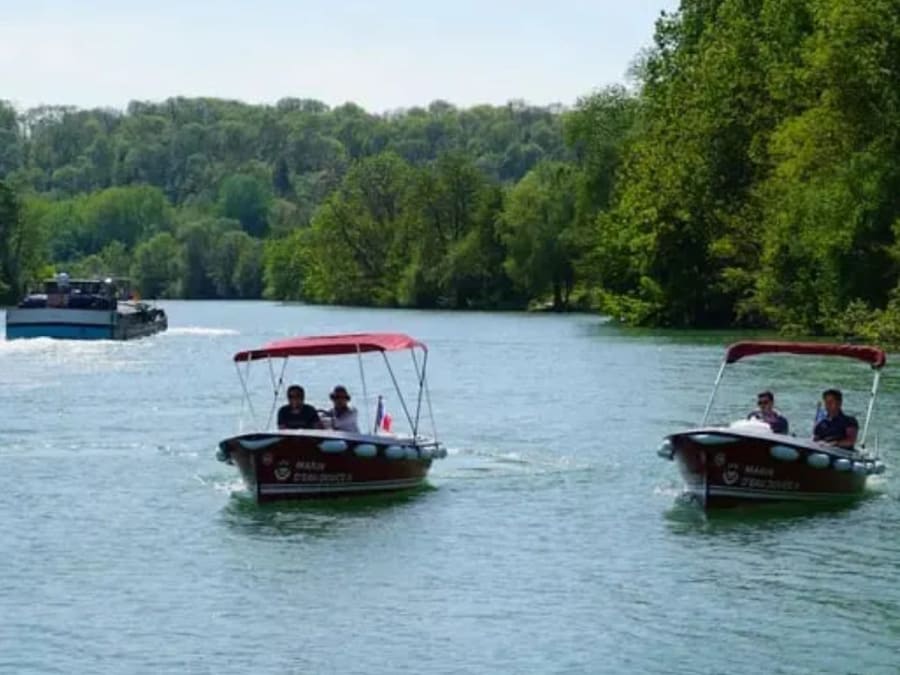 Location de bateau électrique (5 pers. max) à Cergy