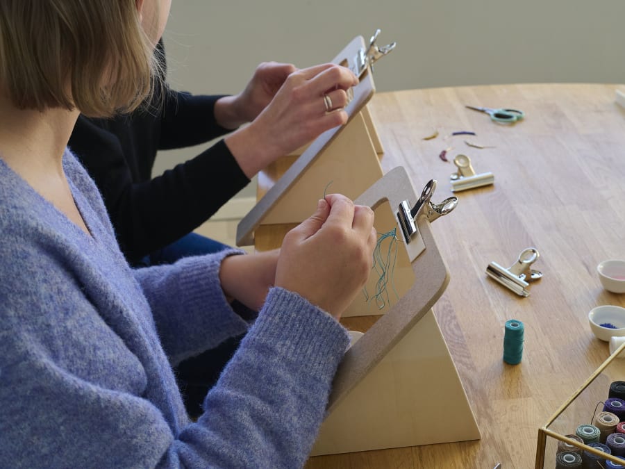 Workshop Creating a micro-macramé brooch in Lille (59)